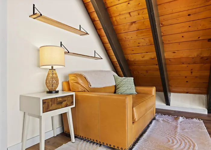 Cozy Modern In Strawberry