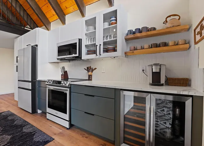 Chalet Cozy Modern In Strawberry Pine