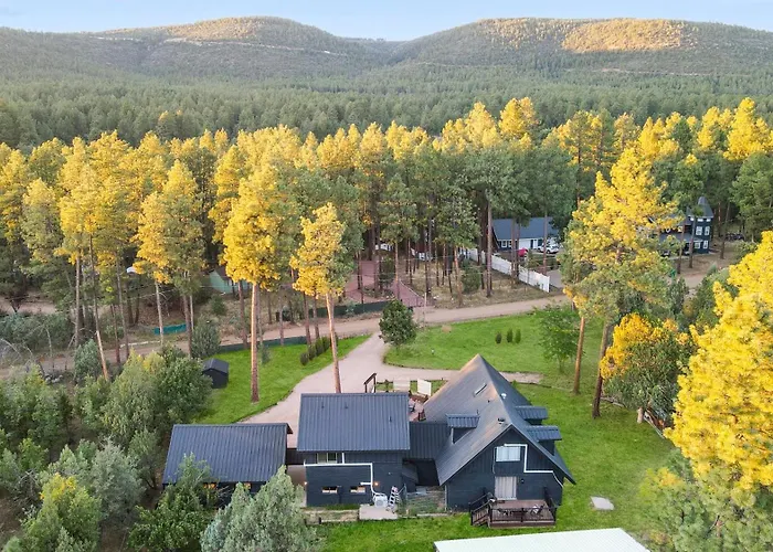 Chalet Cozy Modern In Strawberry Pine
